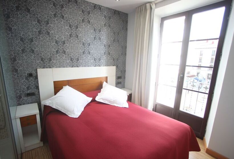 اتاق استاندارد با چشم‌انداز شهر, Hostal Centro