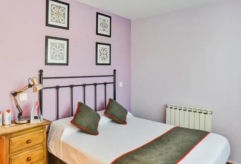استودیوی استاندارد, Hostal La Colmena
