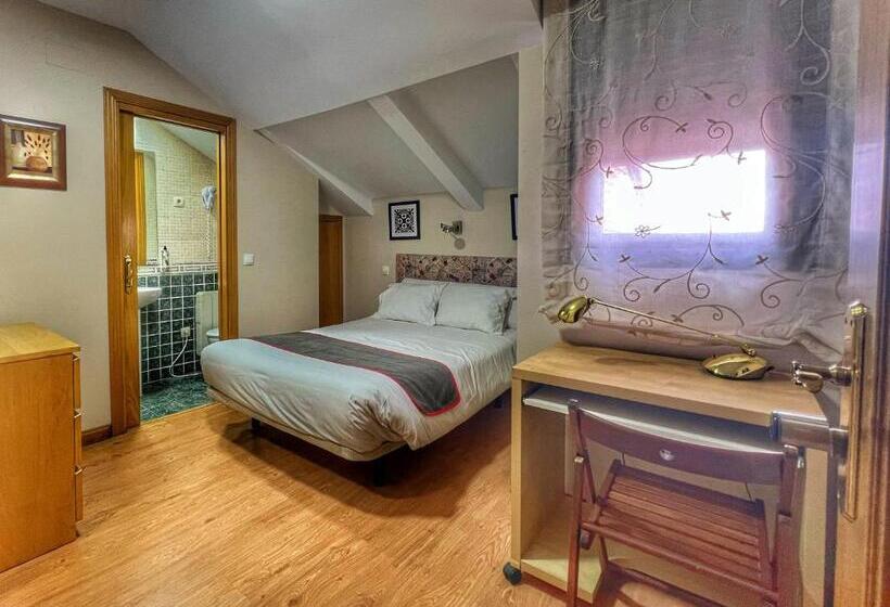 غرفة قياسية, Hostal La Colmena