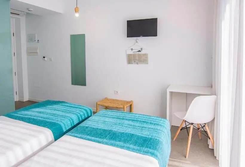 Standard-huone Parveke, Hostal La Isla