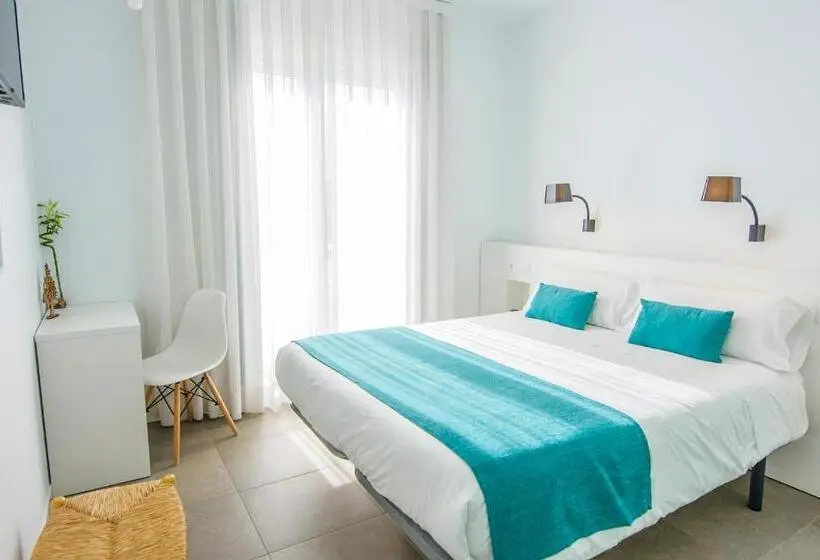 Standard-huone Parveke, Hostal La Isla