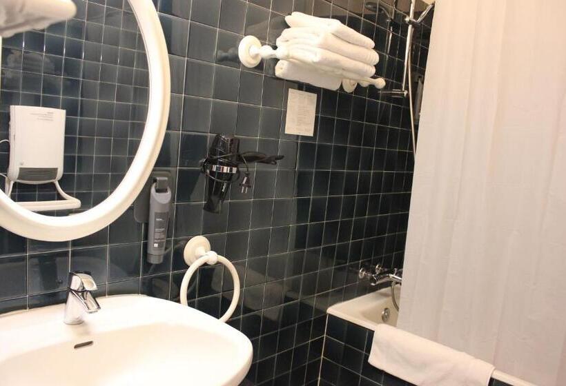 스탠다드 룸, Hôtel Les Charmilles