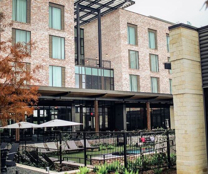 デラックスルーム, The George