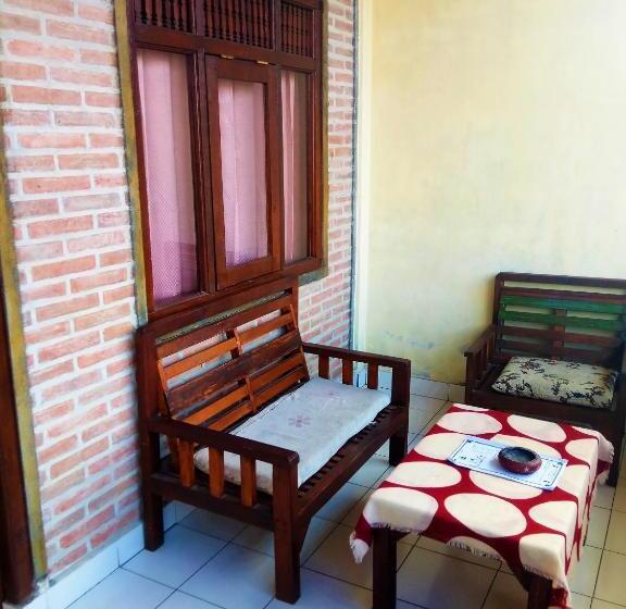 Четырехместный Номер Стандарт, Arjuna Homestay Ubud