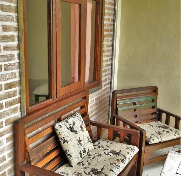 Четырехместный Номер Стандарт, Arjuna Homestay Ubud