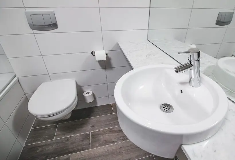 اتاق استاندارد سه نفره, Bella Apartments & Rooms