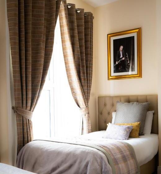 Pokój Rodzinny Superior, Brogans Bar &