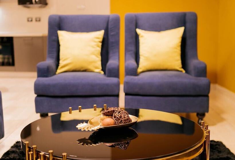 سوییت اجرایی, Oak Plaza Suites