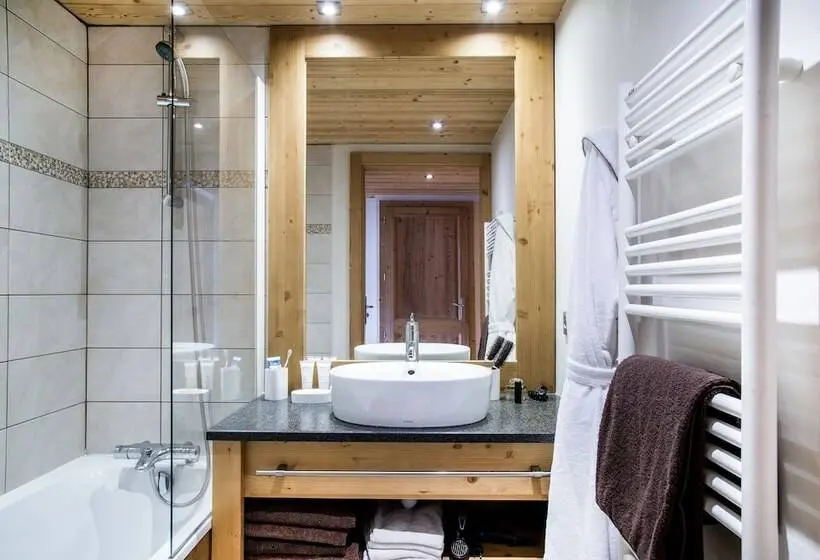 5 Bedroom Apartment, Residence  Les Grandes Alpes