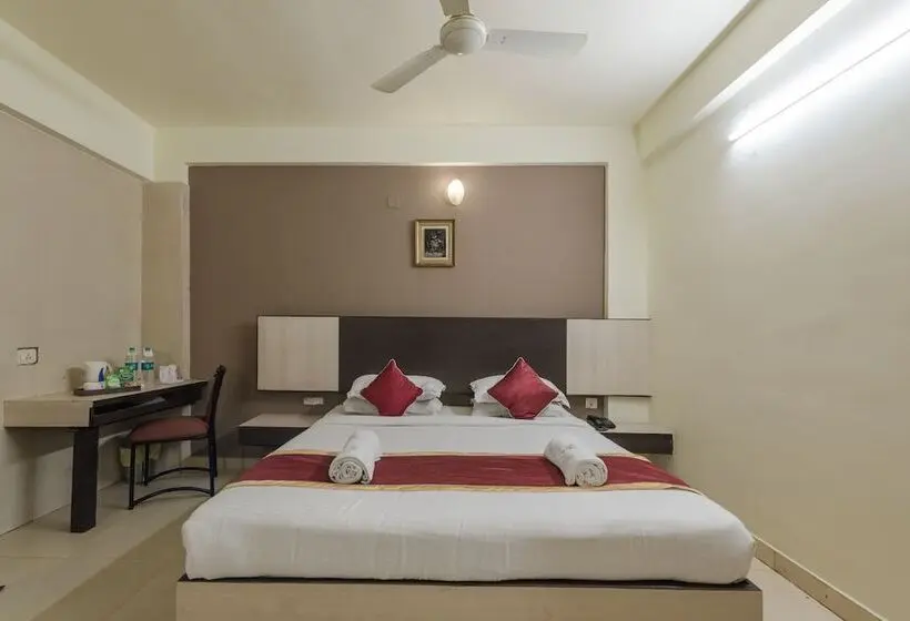 Deluxe Zimmer, Roopa