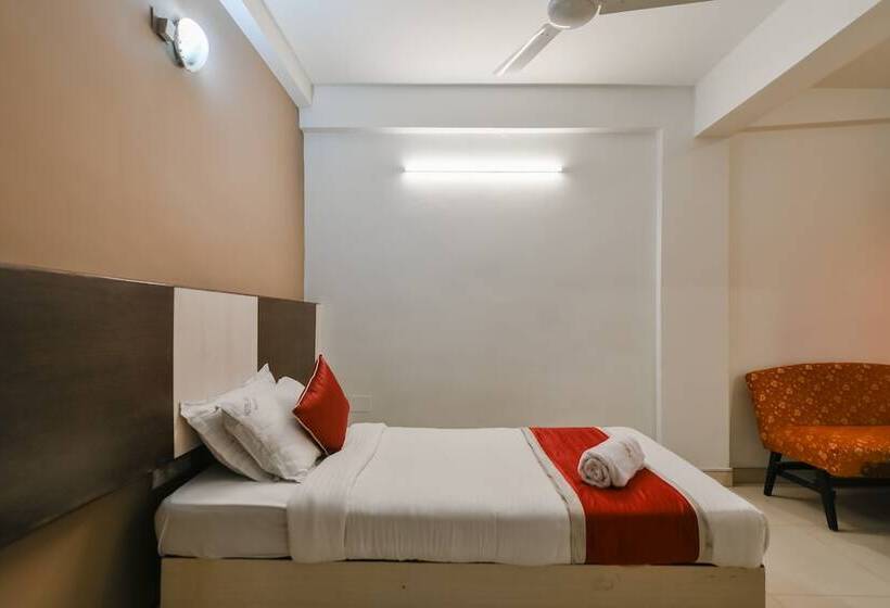 스탠다드 트리플 룸, Roopa