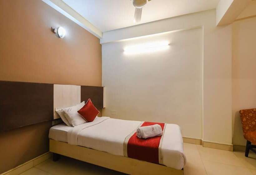 스탠다드 트리플 룸, Roopa