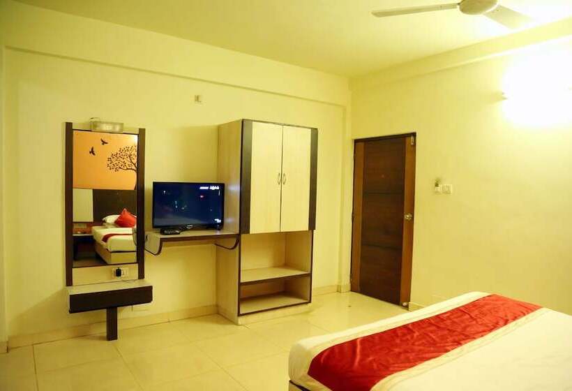 스탠다드 트리플 룸, Roopa