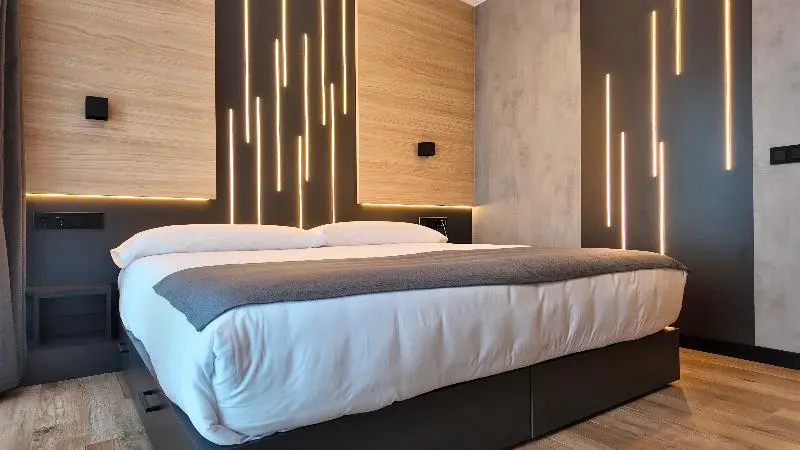 اتاق استاندارد, Focus