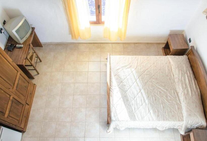 غرفة قياسية ثلاثية, Agriturismo Il Paradiso