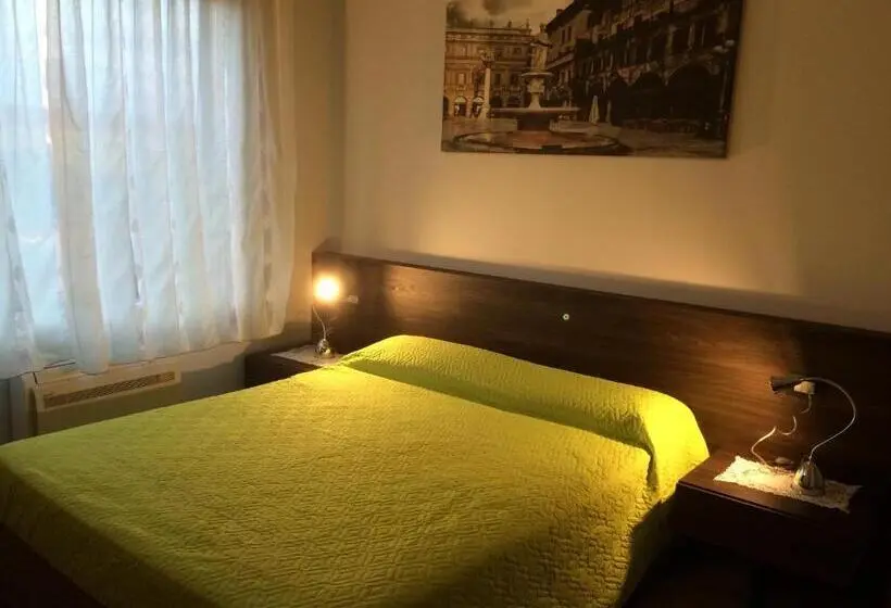 اتاق استاندارد, Ai Santi B&b