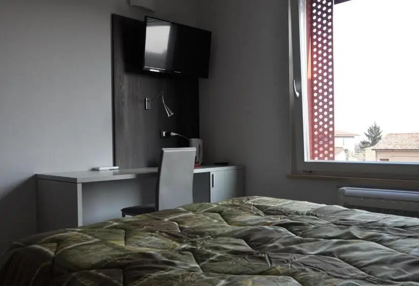 اتاق استاندارد, Ai Santi B&b