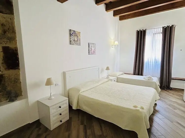 اتاق استاندارد سه نفره, B&b Cinisi Vacanze 2.0