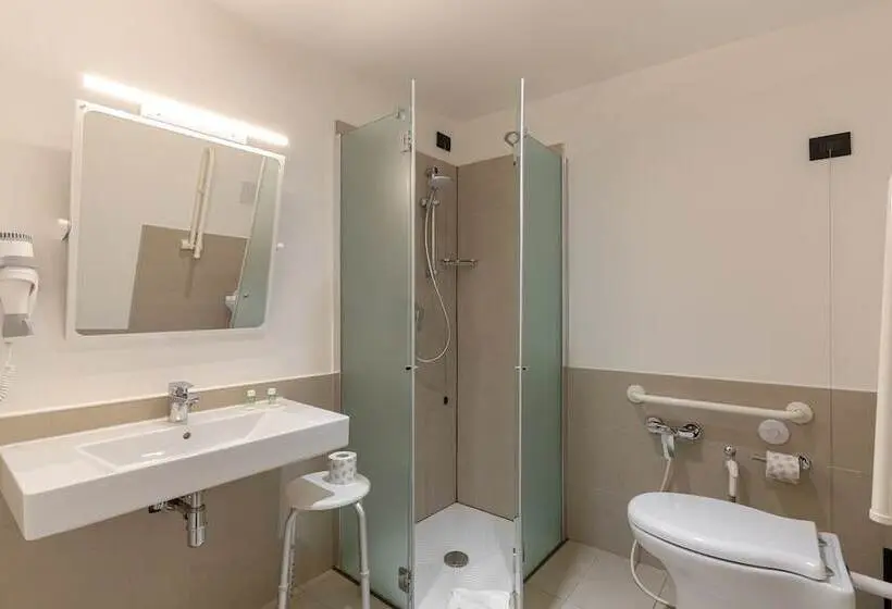 اتاق استاندارد برای معلولان, B&b Hotel Treviso