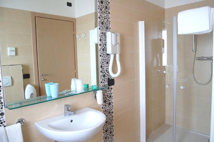 Triple Room Sea View, Cristall