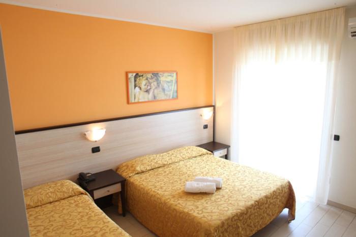 Triple Room Sea View, Cristall