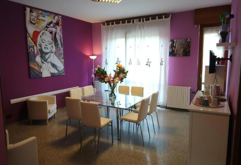 آپارتمان 1 خوابه با بالکن, L Isola Di Romy