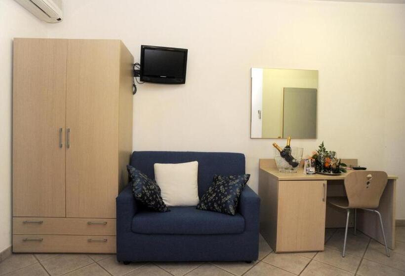 スタンダードルーム, La Quercia