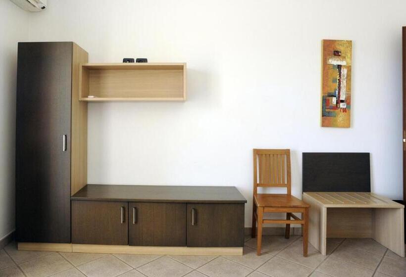 ベーシックトリプルルーム, La Quercia