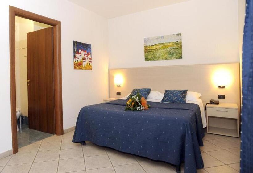 スタンダード４人部屋, La Quercia