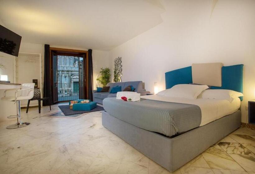 اتاق استاندارد چهارنفره با بالکن, Le Suites Del Duomo House