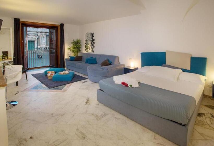 اتاق استاندارد چهارنفره با بالکن, Le Suites Del Duomo House