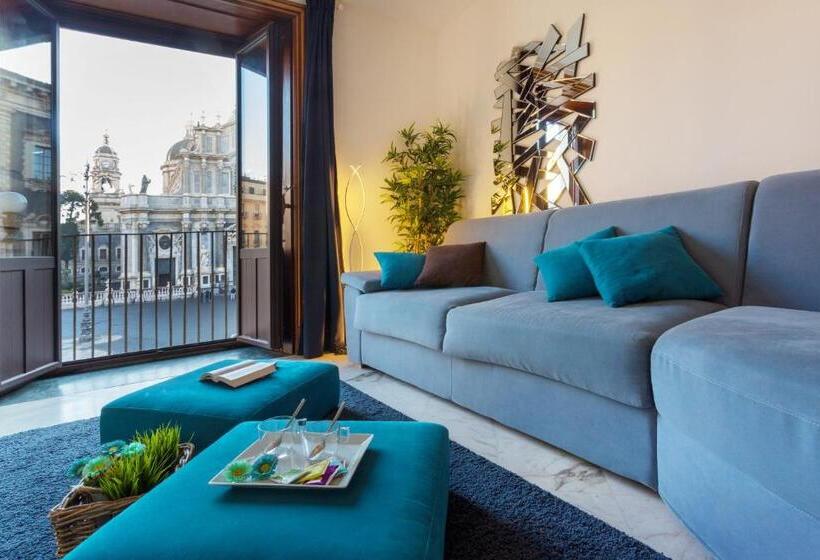 اتاق استاندارد چهارنفره با بالکن, Le Suites Del Duomo House
