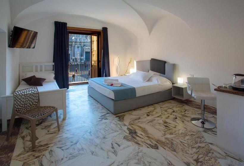 اتاق استاندارد سه تخته با بالکن, Le Suites Del Duomo House