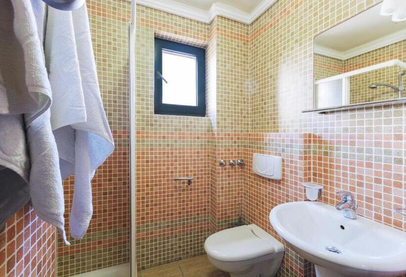 آپارتمان 1 خوابه با چشم‌انداز دریا, Aparthotel Villa Lav