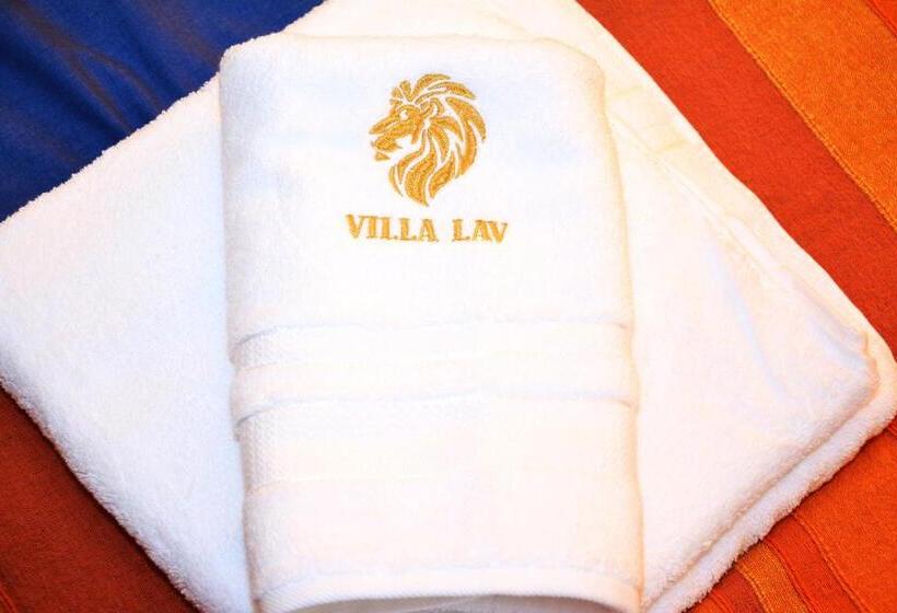 اتاق خانوادگی با چشمانداز جانبی دریا, Aparthotel Villa Lav