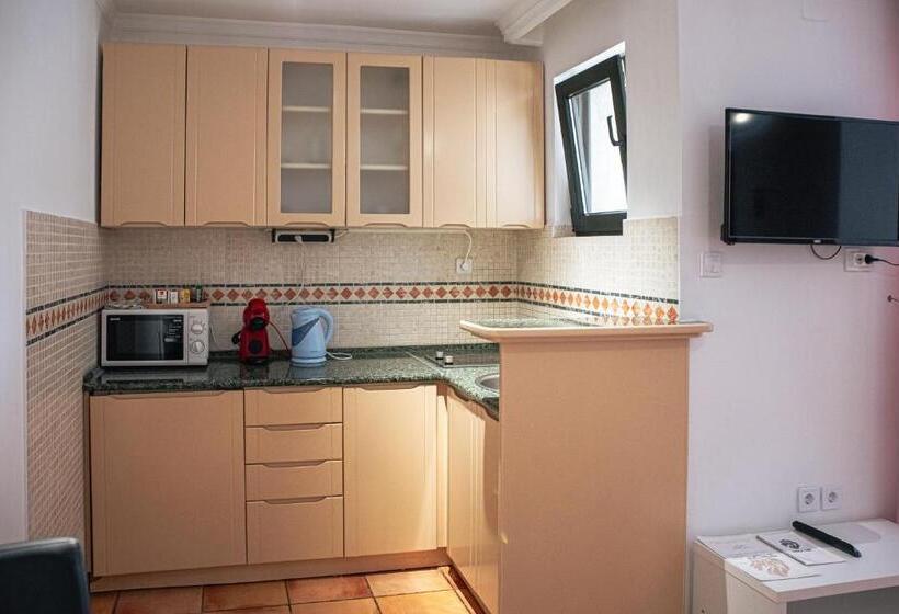 آپارتمان 1 خوابه با چشمانداز, Aparthotel Villa Lav