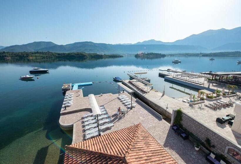 1 Bedroom Penthouse Apartment, Aparthotel Villa Lav