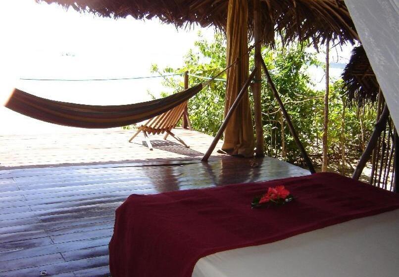 بنجلو قياسى, Al Natural Resort