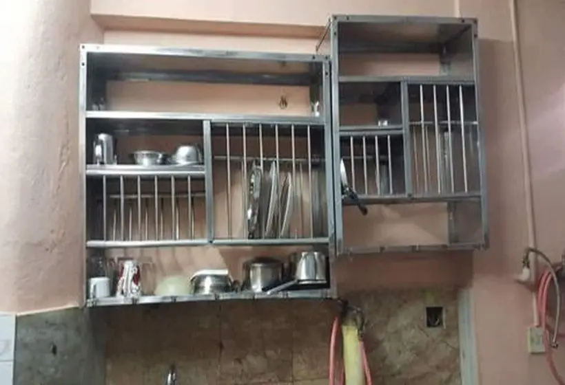 اتاق استاندارد با سرویس بهداشتی مشترک, Himalayan Guest House