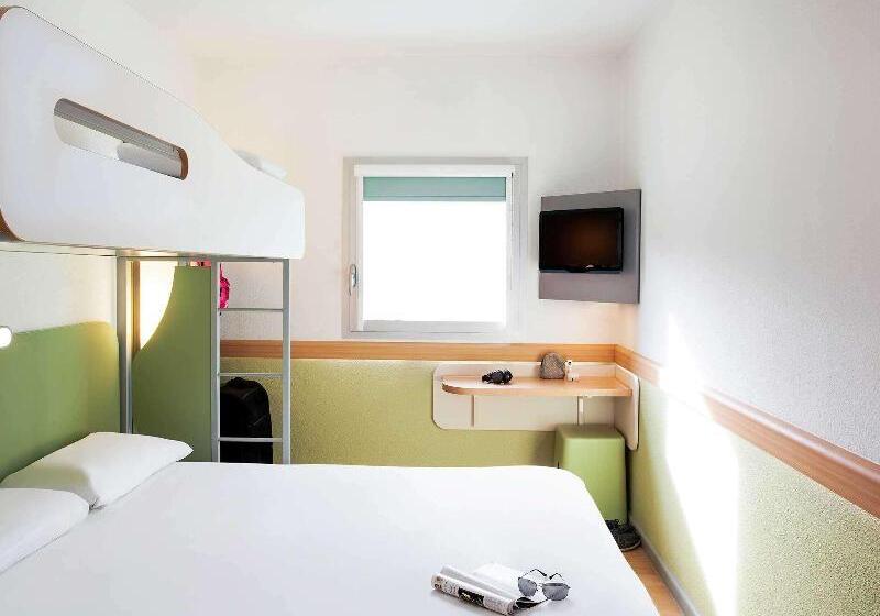 Трехместный Номер Стандарт с Двухъярусными Кроватями, Ibis Budget Beaconsfield
