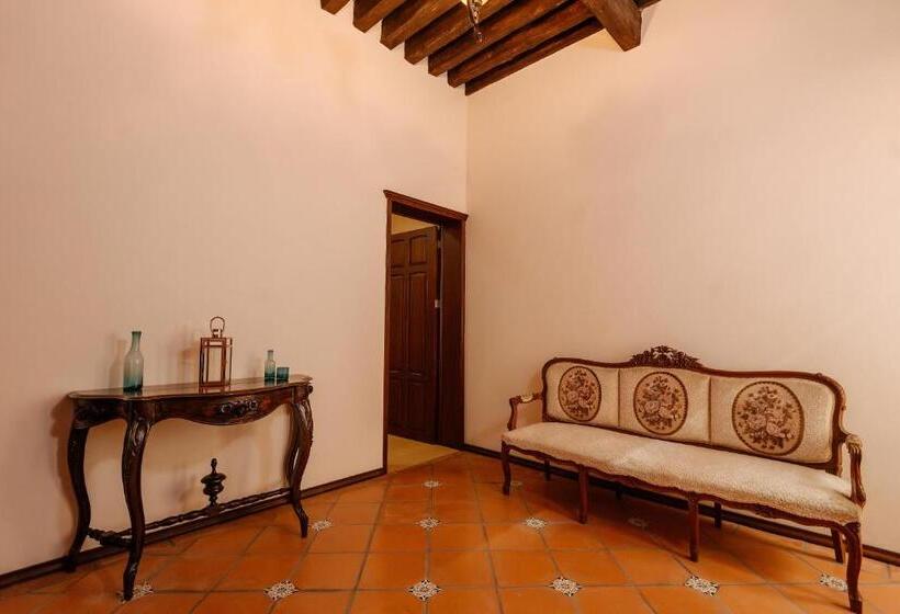 جناح جونيور, Marques Del Angel