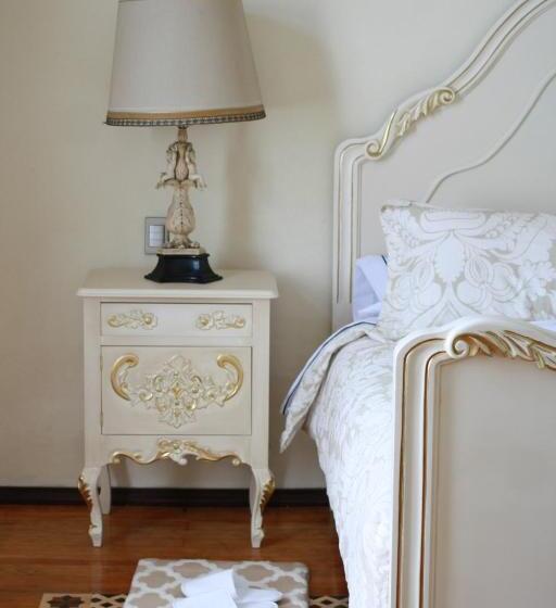 جناح ديلوكس, Marques Del Angel