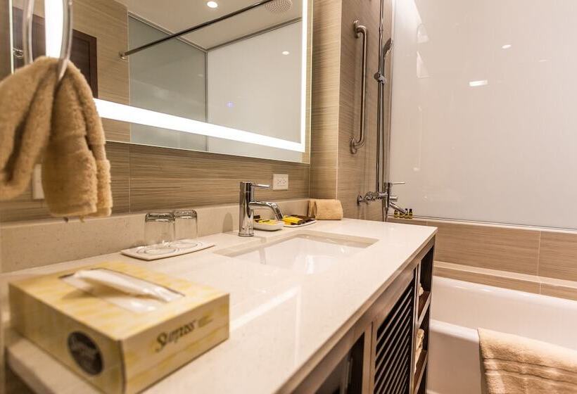 Номер Executive, Surfrider Resort