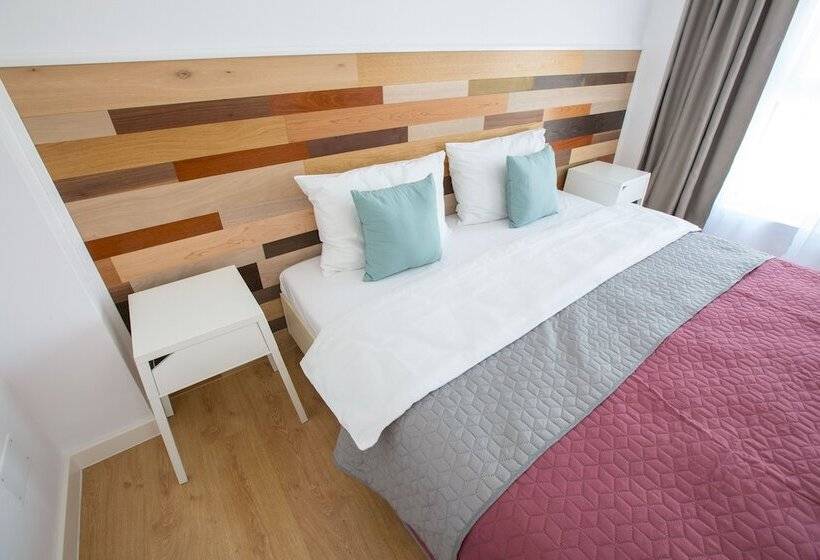침실 1개 아파트, 1hotels