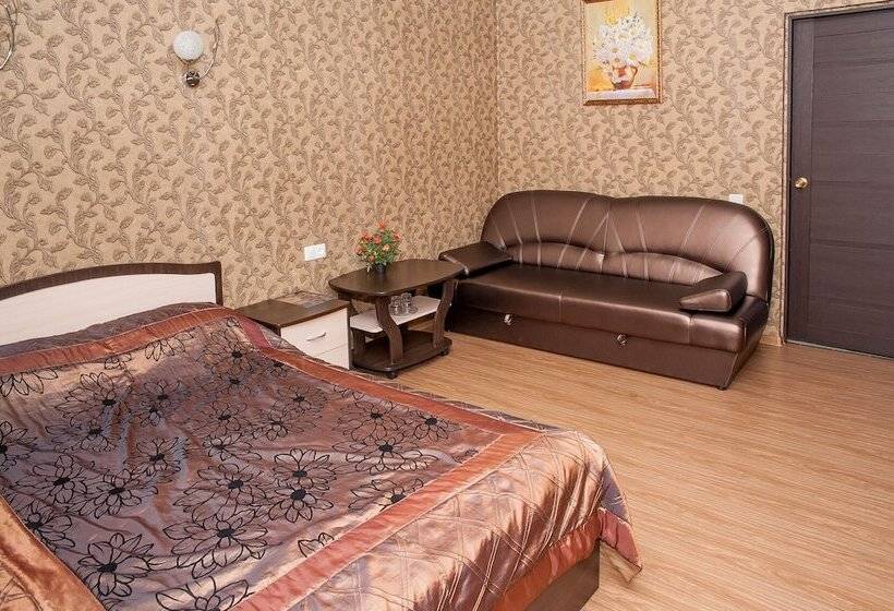 اتاق استاندارد سه تخته با بالکن, Atrium