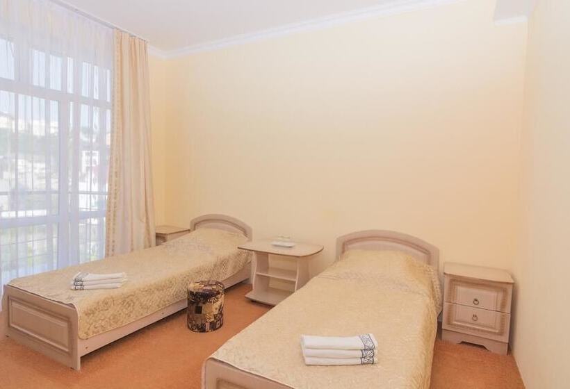 スタンダードルーム, Dyadya Stepa