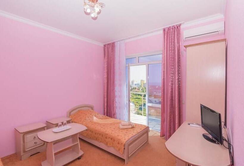 スタンダードルーム, Dyadya Stepa