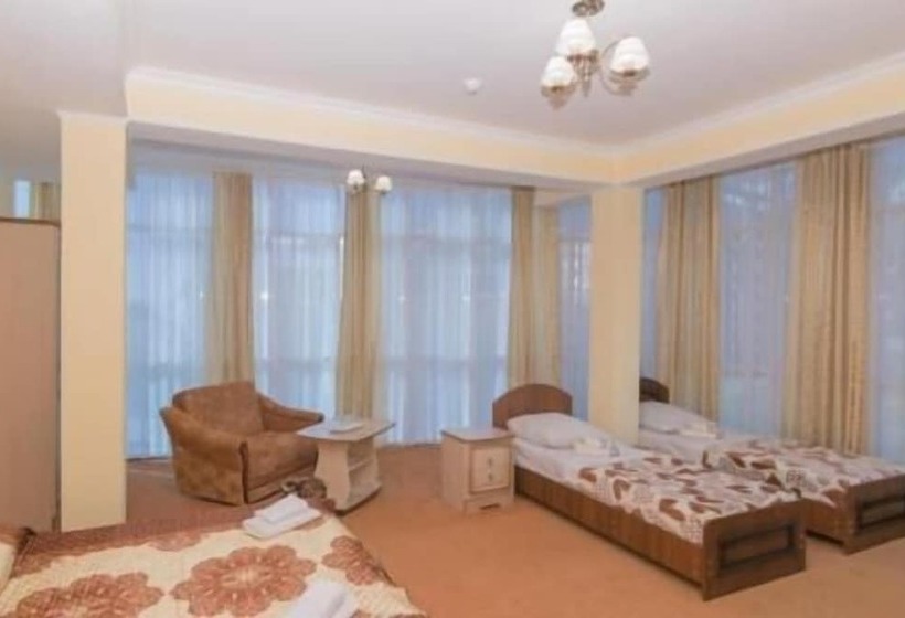 スイート(家族用), Dyadya Stepa