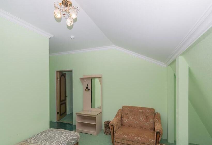 スイート, Dyadya Stepa