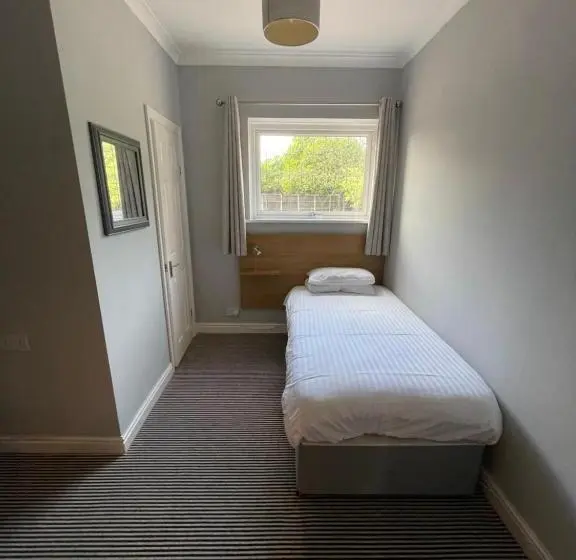 اتاق استاندارد یک نفره, Haymills Guesthouse